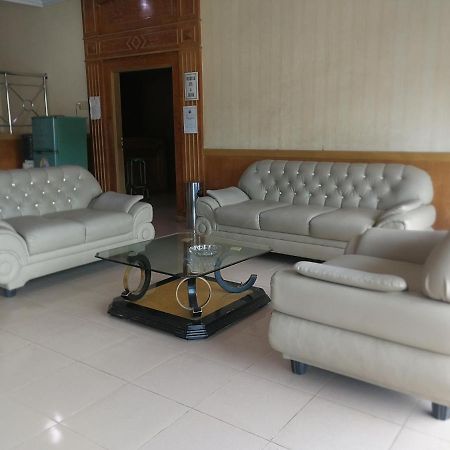 Hotel Formosa Jambi Paalmerah Экстерьер фото